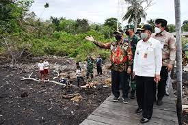 Bupati Bengkalis Dampingi Tim Kementerian Tinjau Wilayah Perbatasan di Muntai